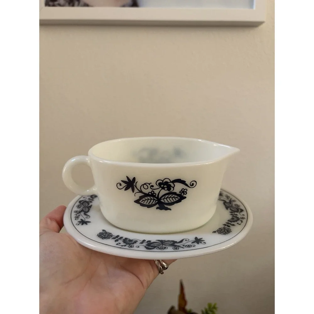 Vintage PYREX 